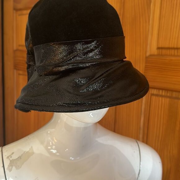 Vintage Mr. John felt hat main image 6